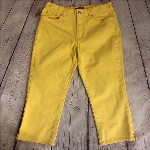 Chaps Yellow Cropped Jeans - Picture 1 of 4